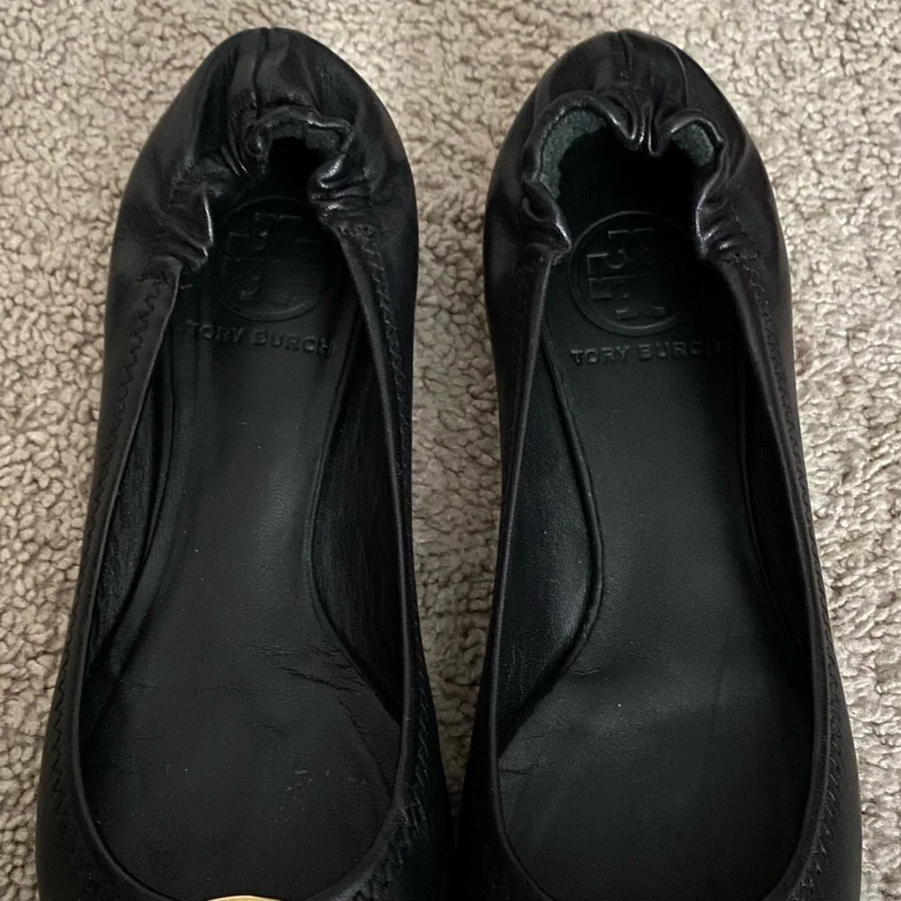 Tory Burch Reva Black / Gold Flats Size 6